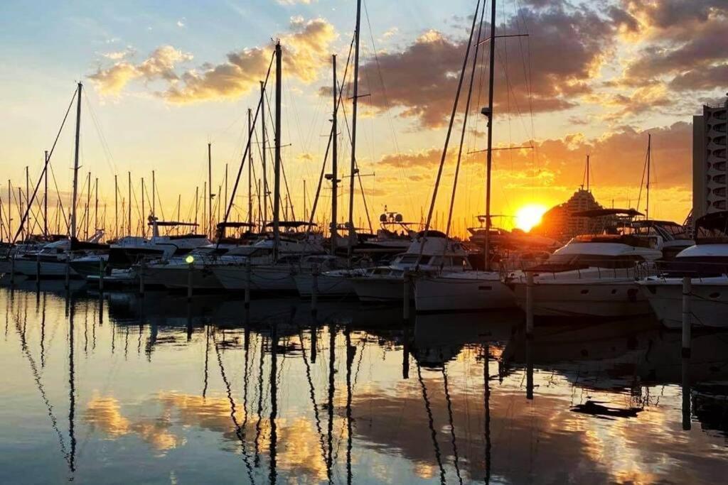 Vue Imprenable Sur Le Port, Proche Plages ! Apartman La Grande-Motte Kültér fotó